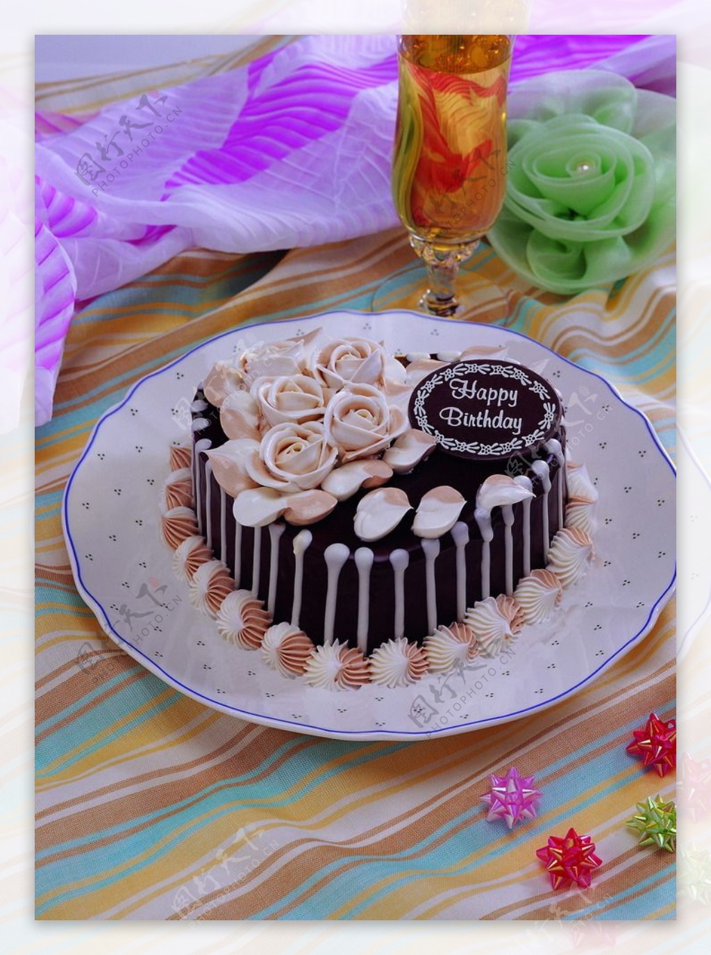 心形的蛋糕 库存照片. 图片 包括有 快餐, 庆祝, 背包, 方旦糖, 节假日, 蛋糕, 红色, 糖果, 嗜好 - 17810828