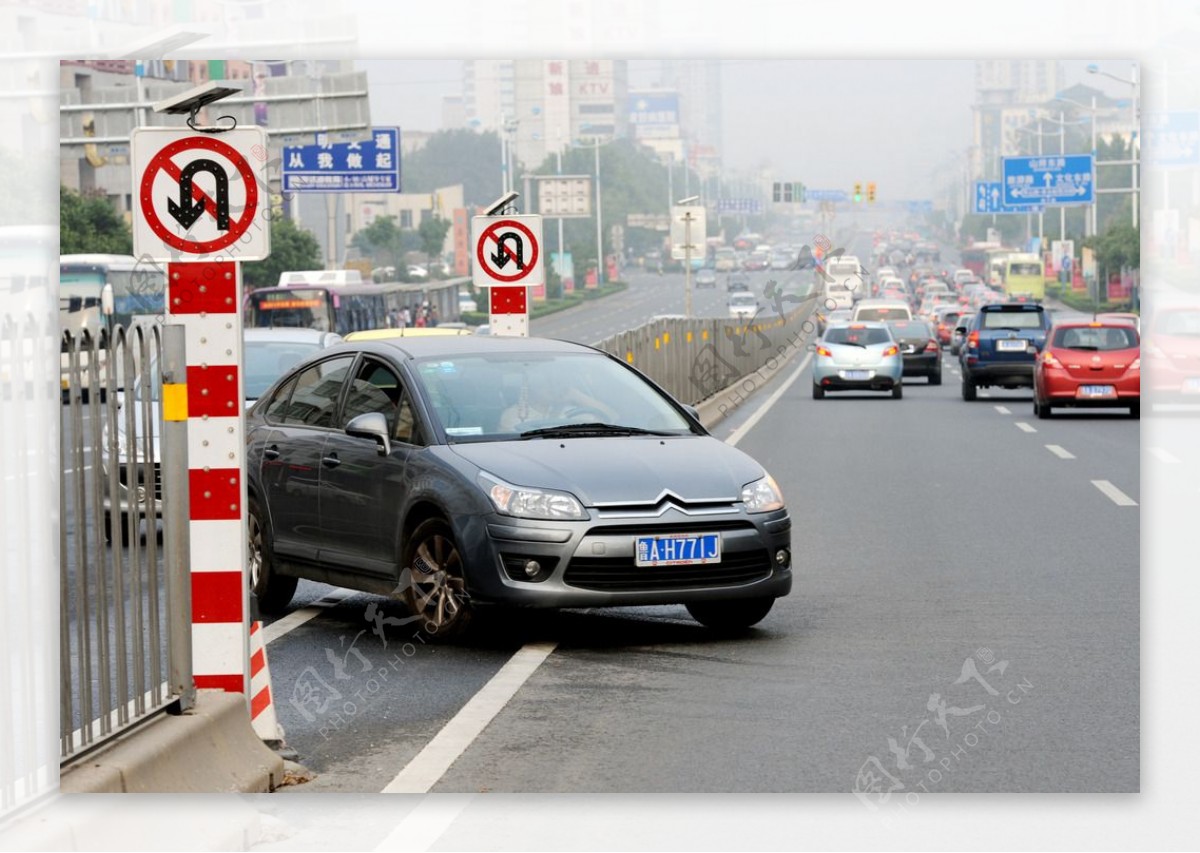 城市道路交通摄影图片