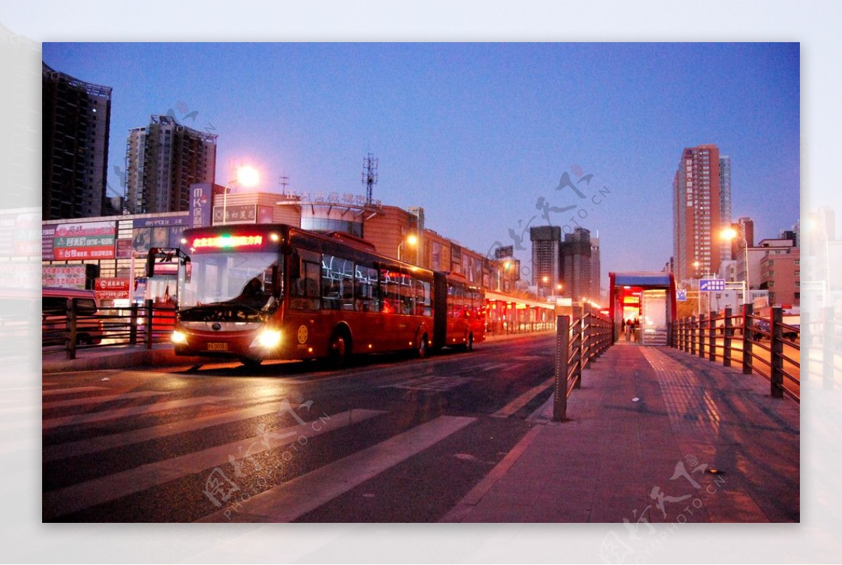 BRT公交场站图片