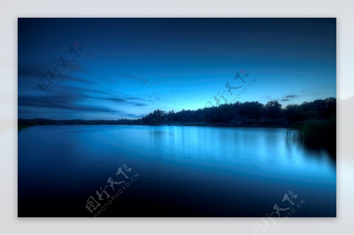 湖境夜色图片
