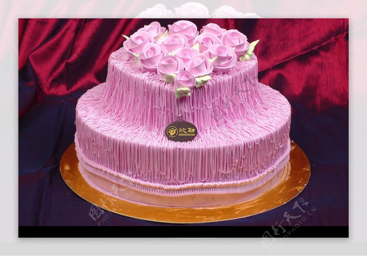 把第一次做的奶油蛋糕送给美食家,谢谢--爱心水果奶油蛋糕_爱心水果奶油蛋糕_安娜主妇的日志_美食天下