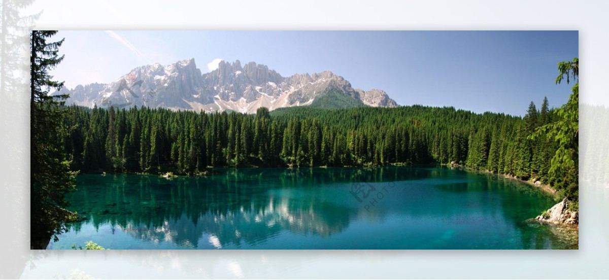 森林湖泊风景高清图片