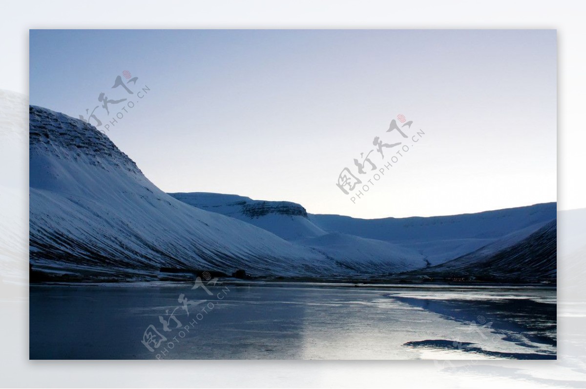 冬季湖泊图片