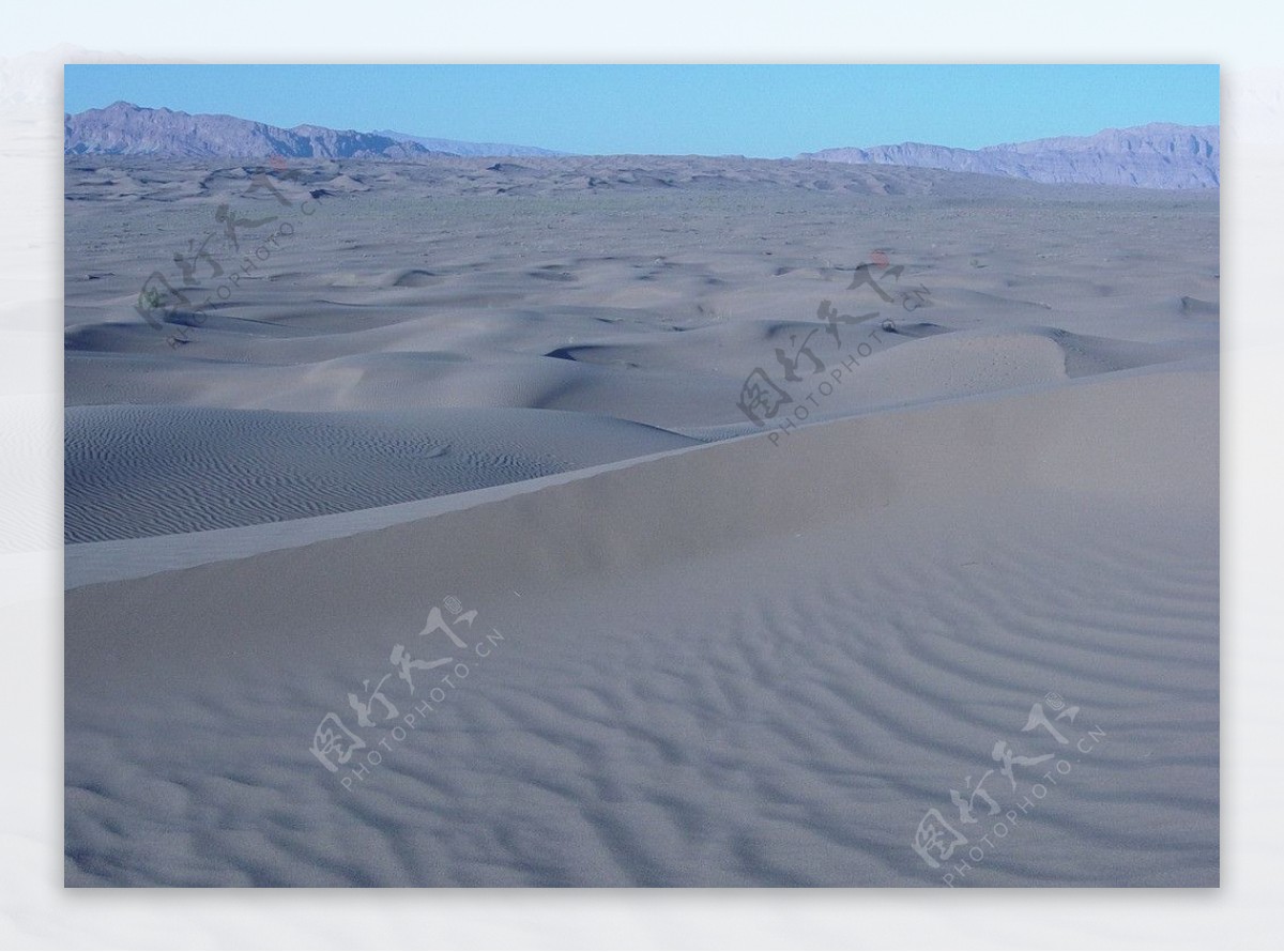 宁夏腾格里沙漠图片