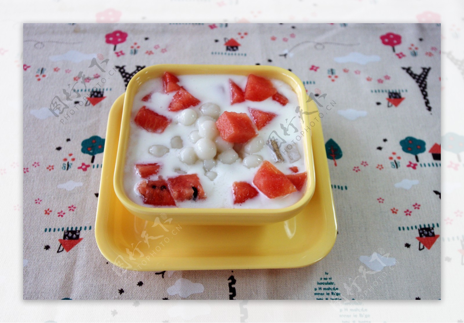 酸奶杂果小丸子图片
