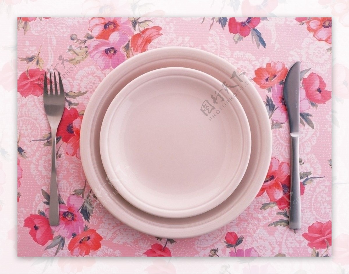 西式餐具粉红双叠盘图片