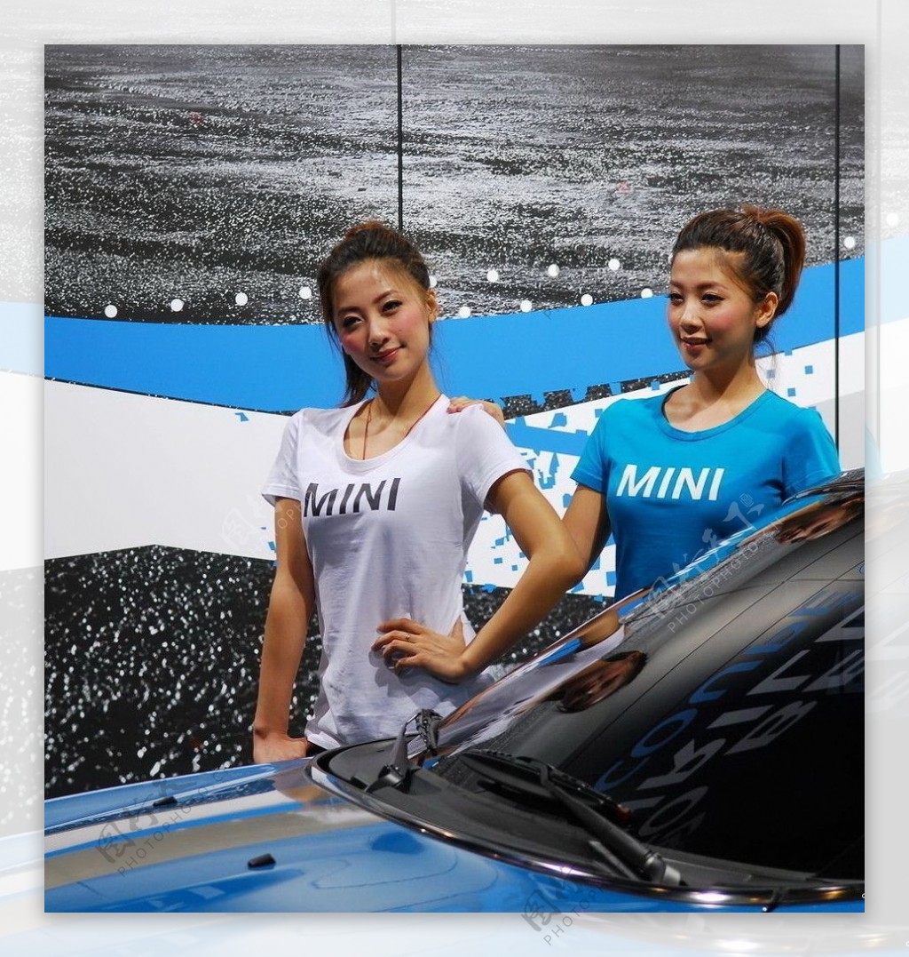 2010北京车展之宝马mini姐妹花图片