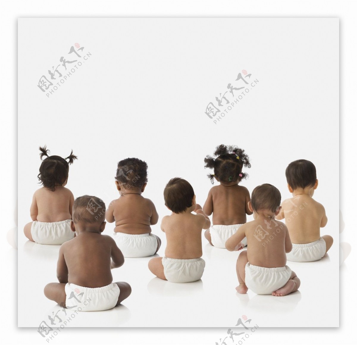 一群坐着的婴儿宝宝图片