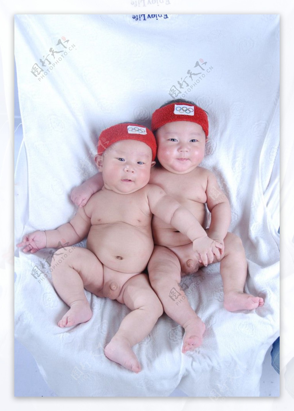 双胞胎兄弟图片