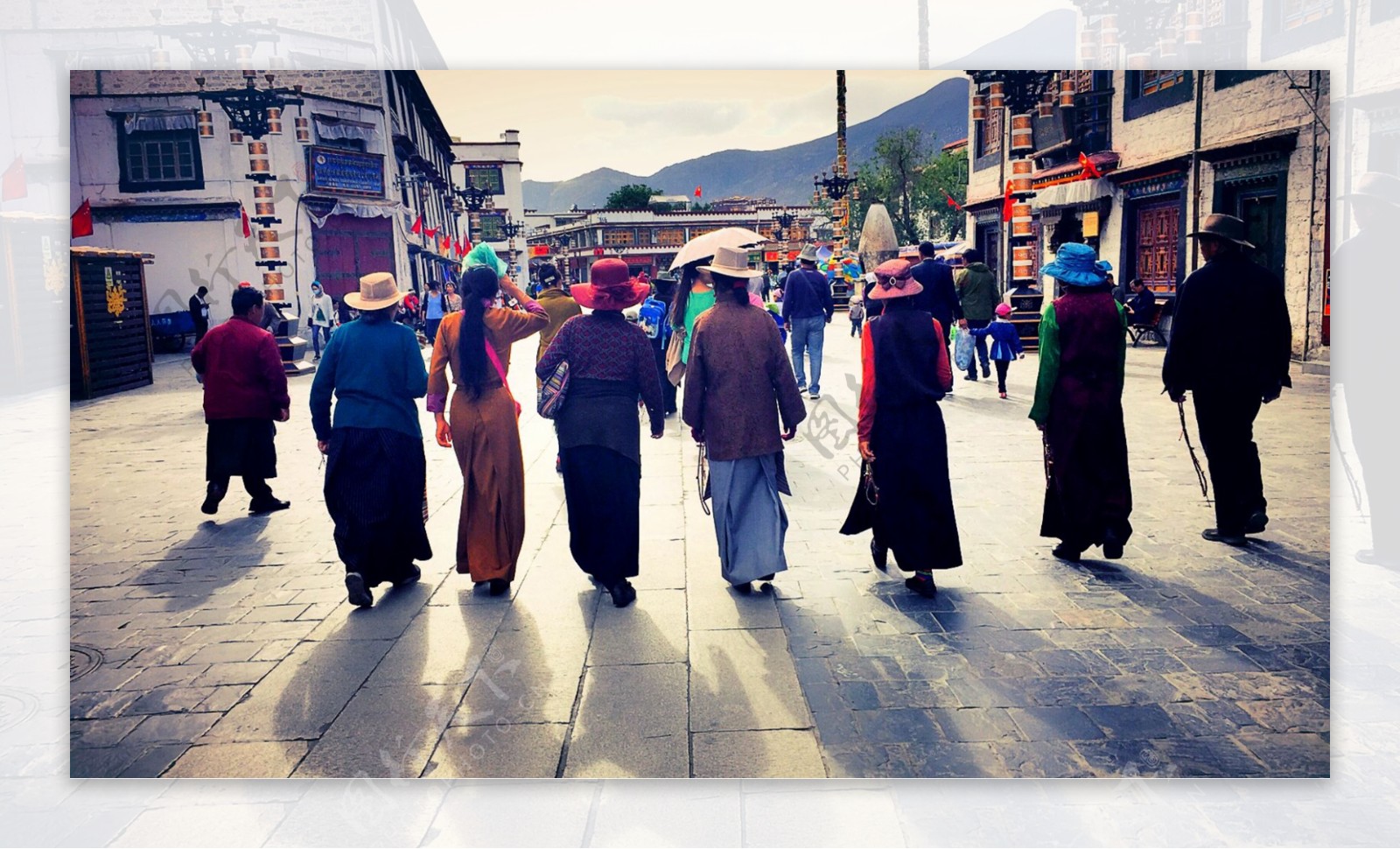 藏族妇女