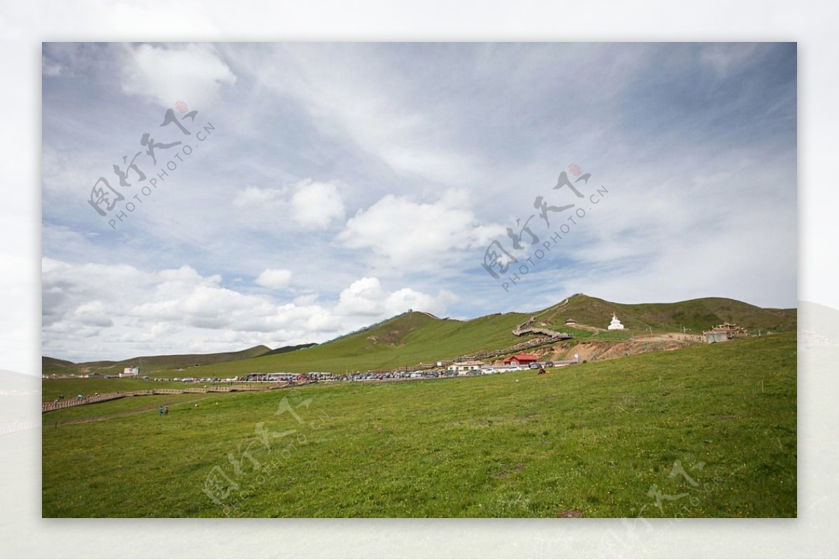 草原房子风景