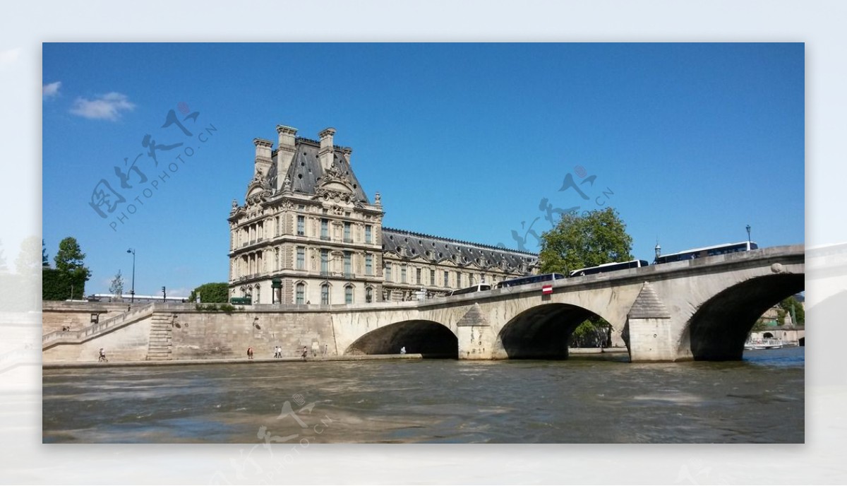 巴黎赛纳河上的桥