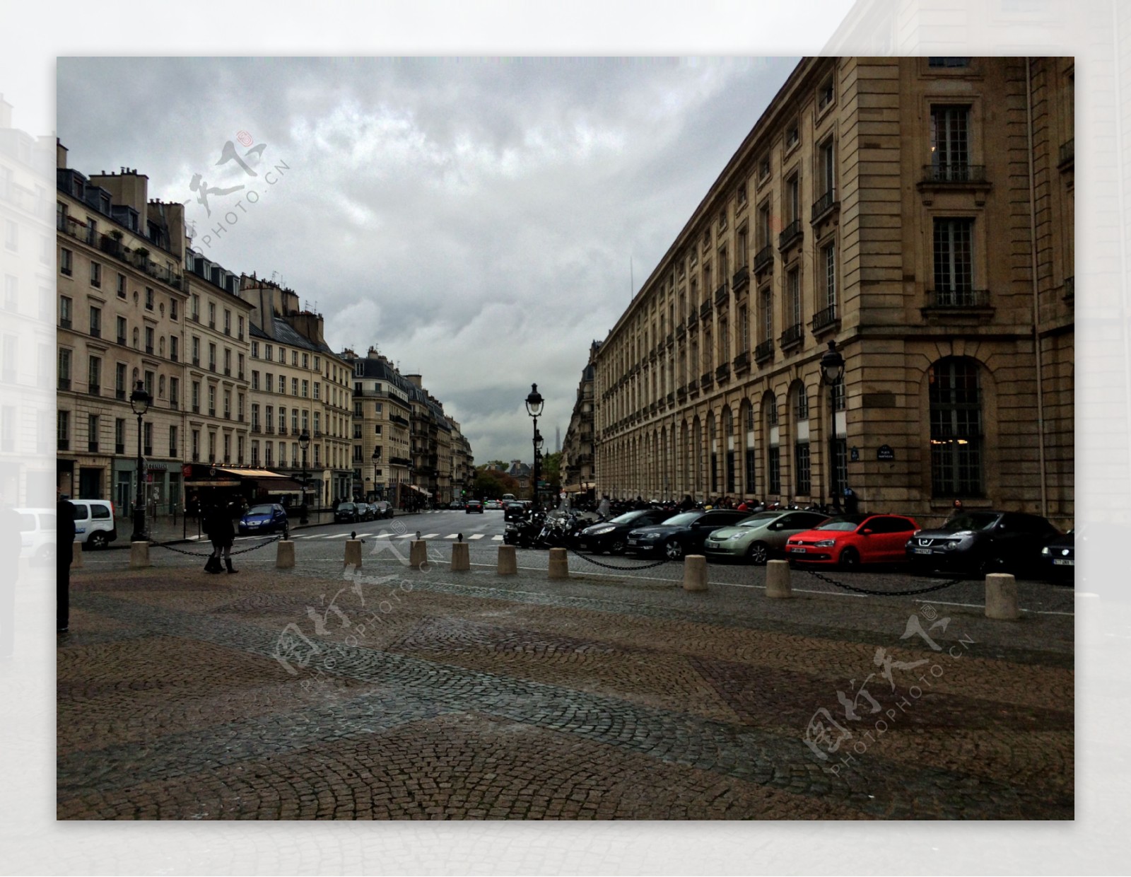 巴黎市中心街景