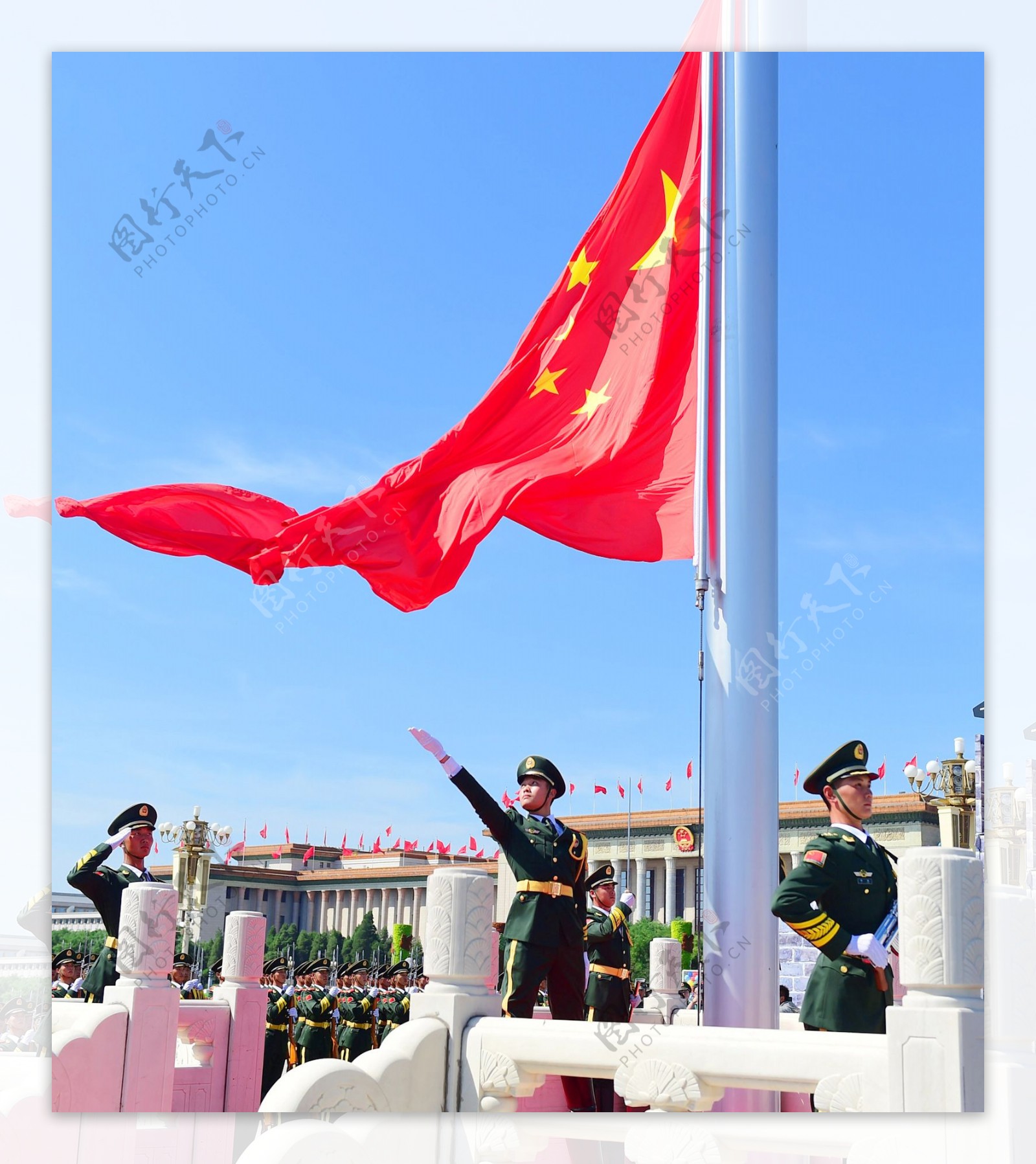 2015阅兵护卫队升国旗