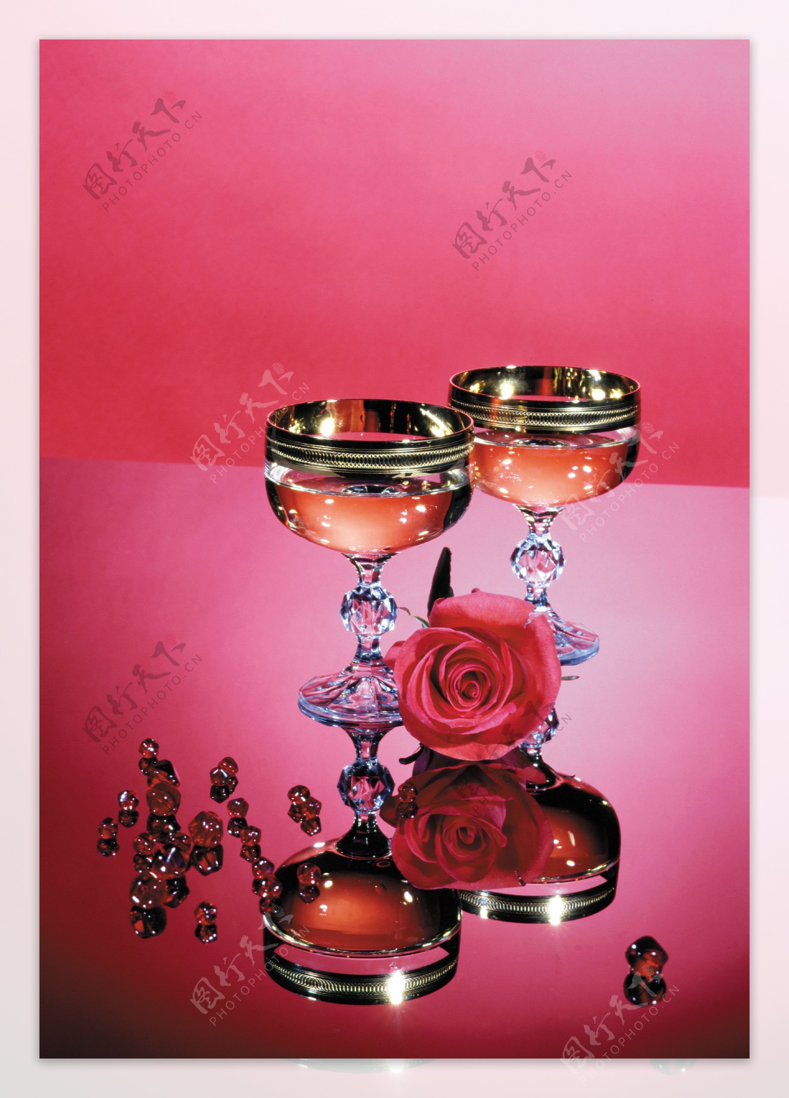 艺术花朵酒杯装饰画