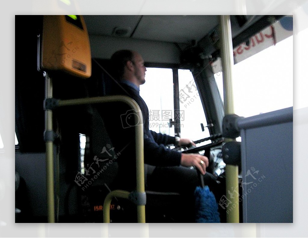 BusDriver6927.JPG