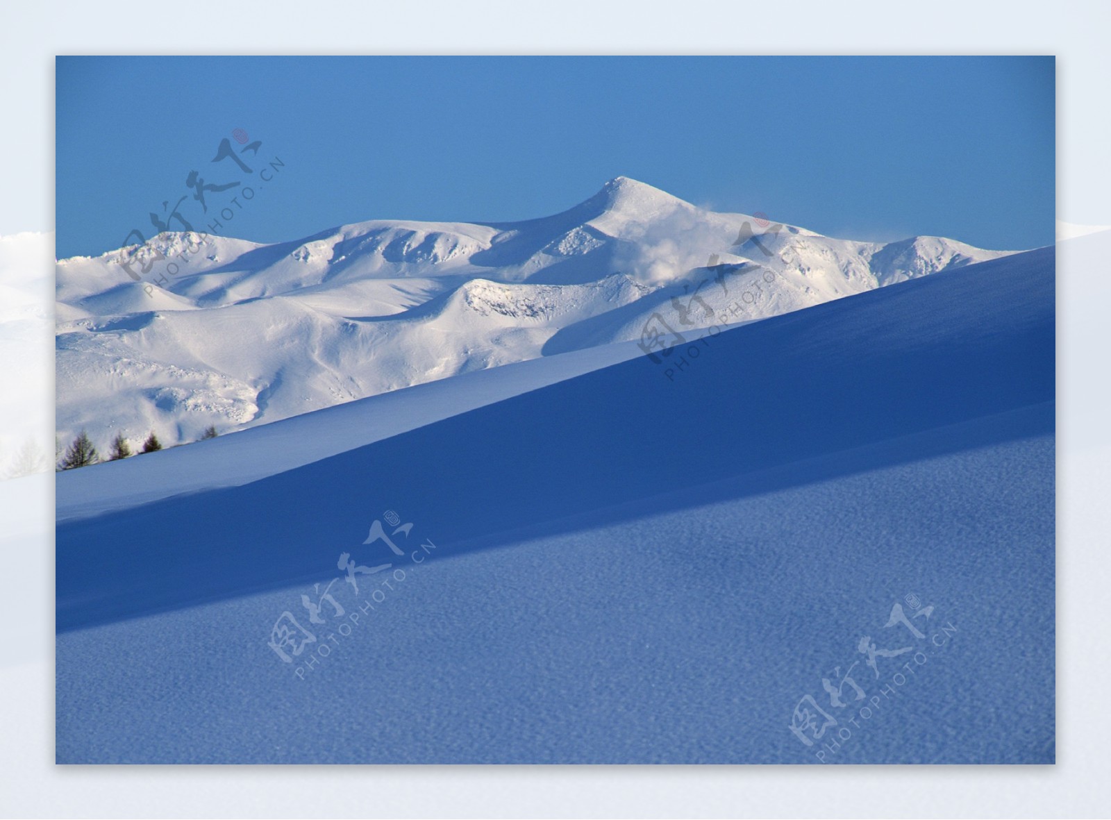 冬天雪景摄影图片