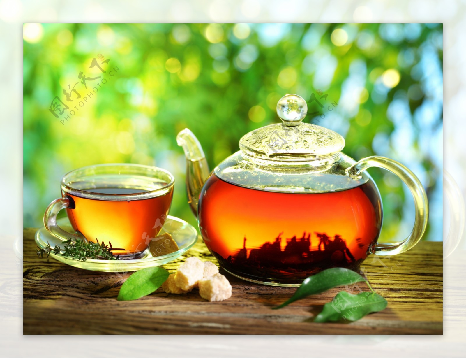 茶与玻璃茶具图片