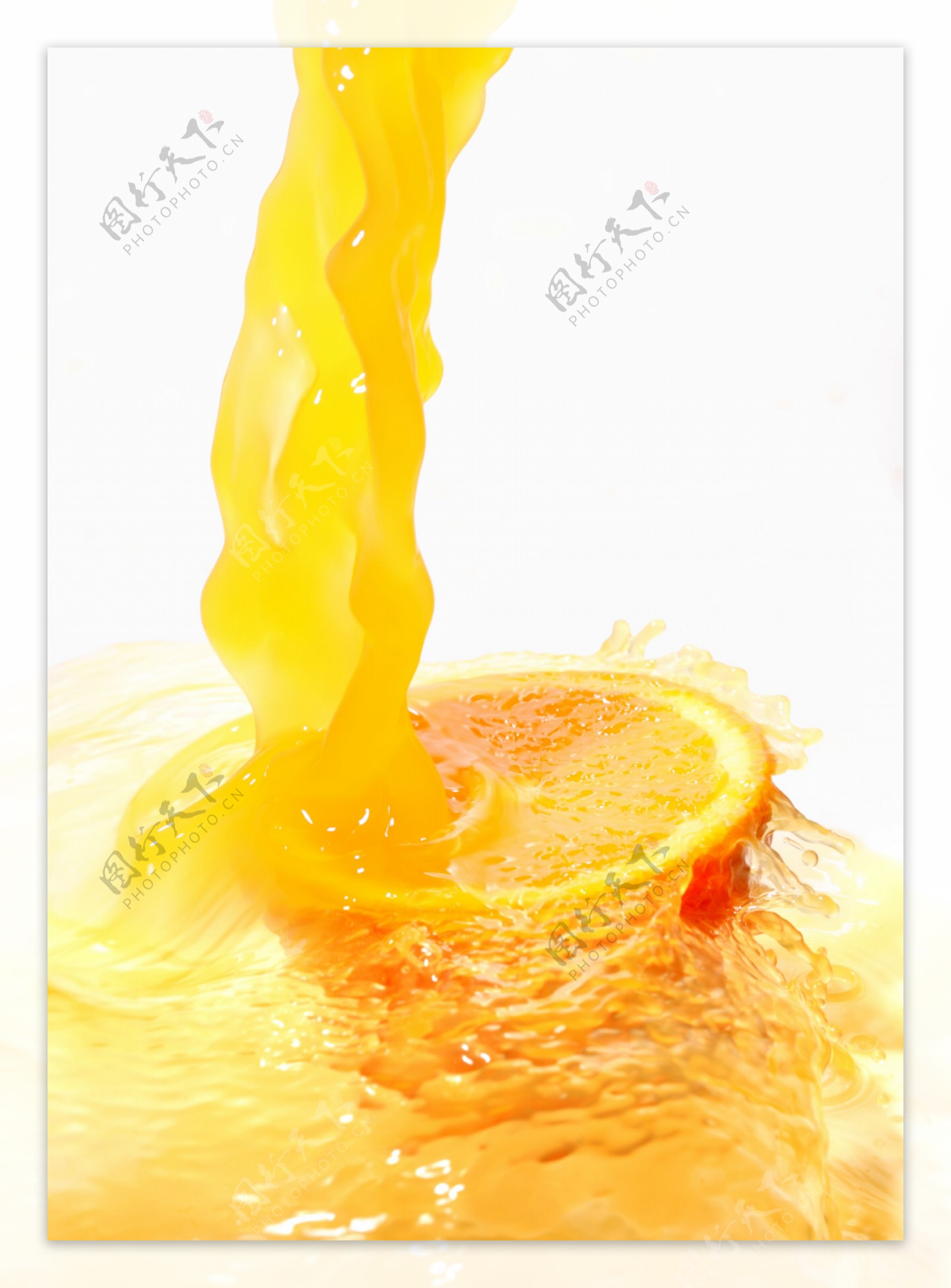 动感橙汁水柱水滴图片图片