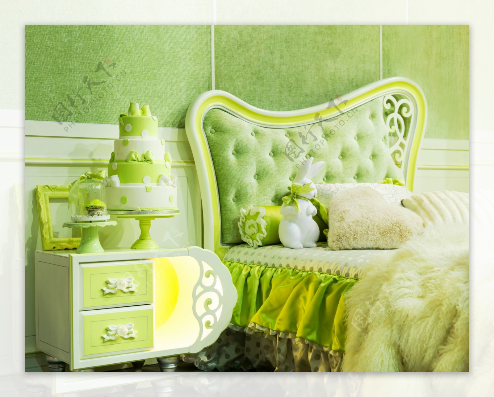 绿色清新卧室装潢设计图片