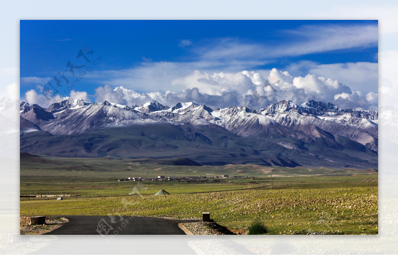 西藏念青唐古拉山脉风景