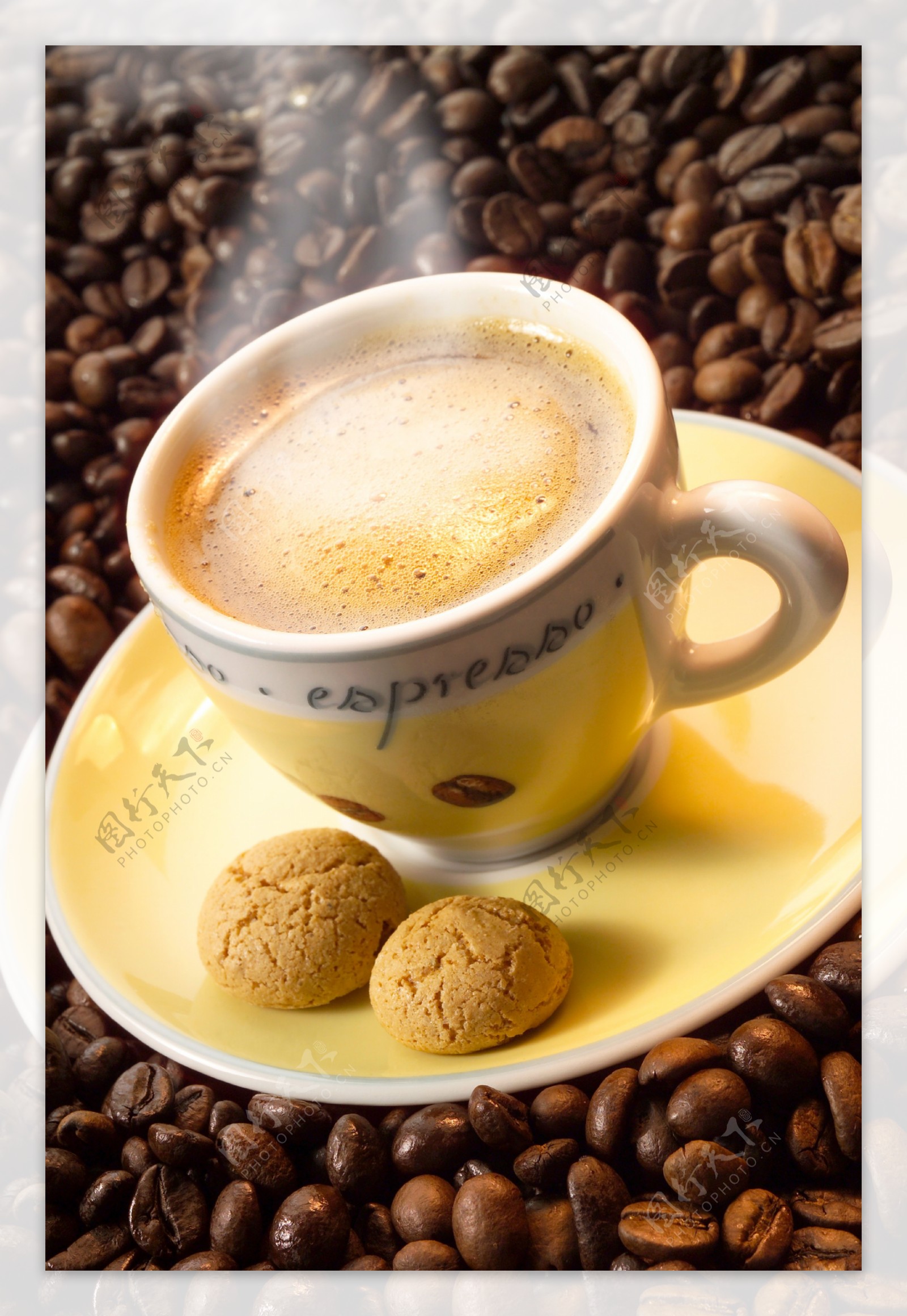 咖啡豆与咖啡图片