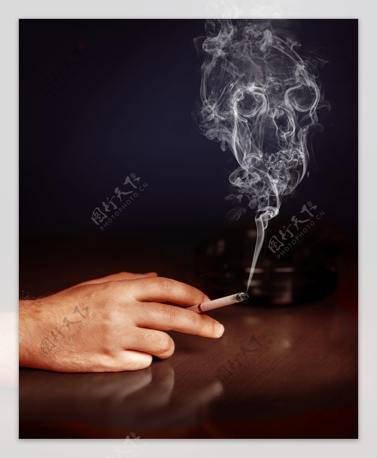 香烟烟雾骷髅图片