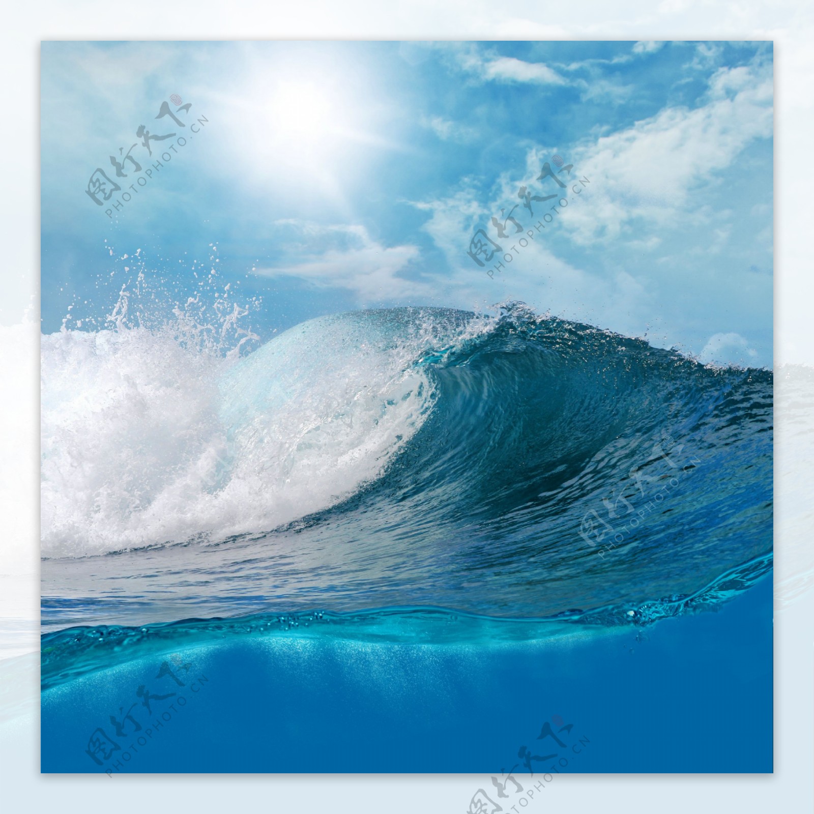 翻滚的巨浪海浪图片