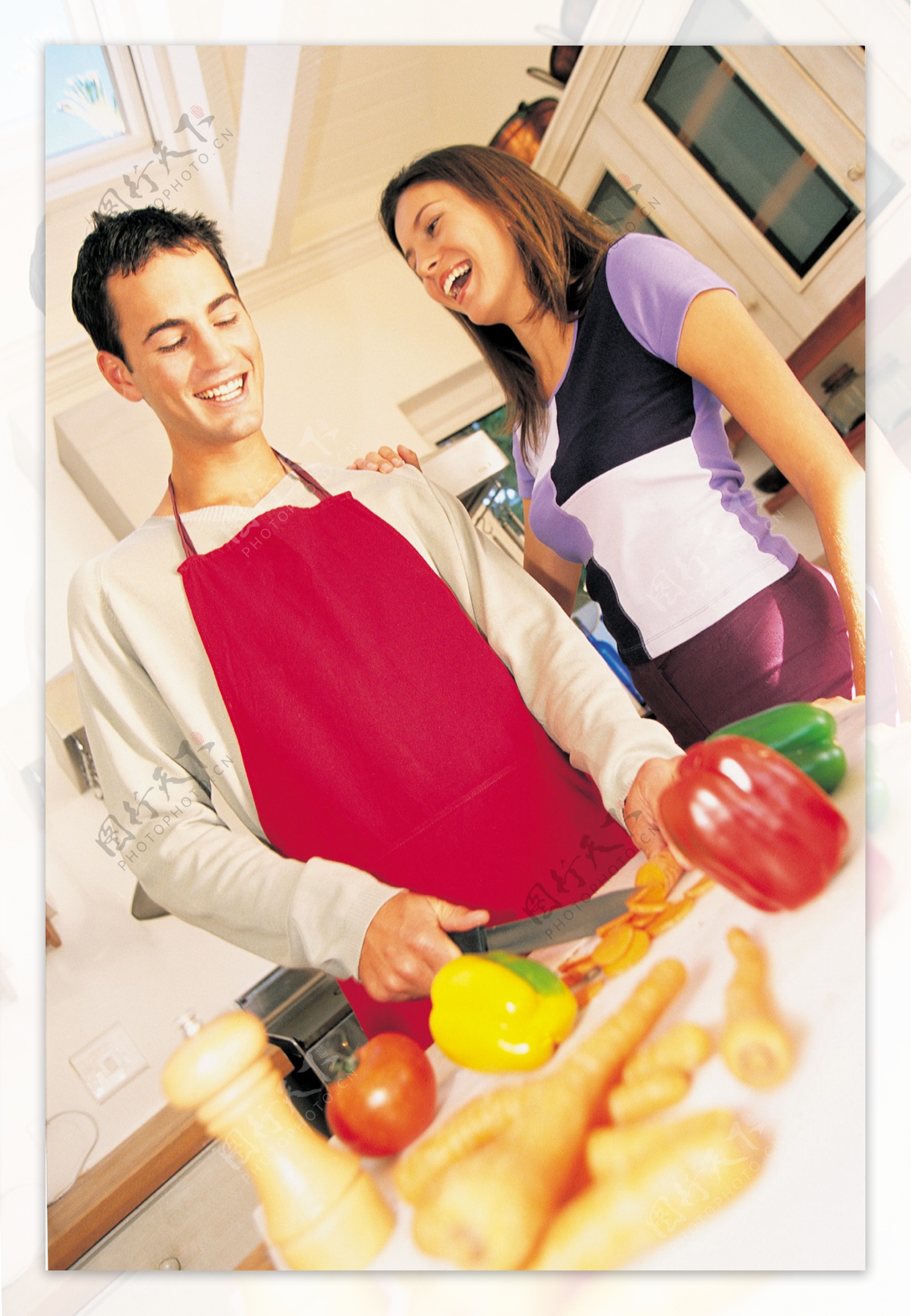 家庭亲子厨艺高清图片下载-正版图片500432352-摄图网