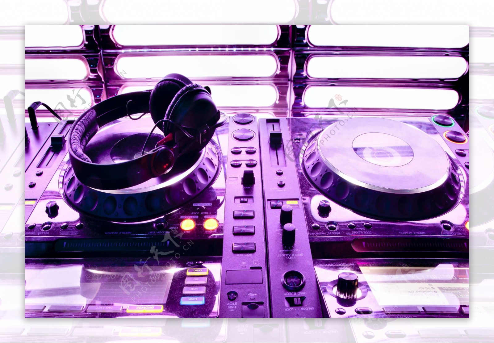 DJ音乐耳机图片