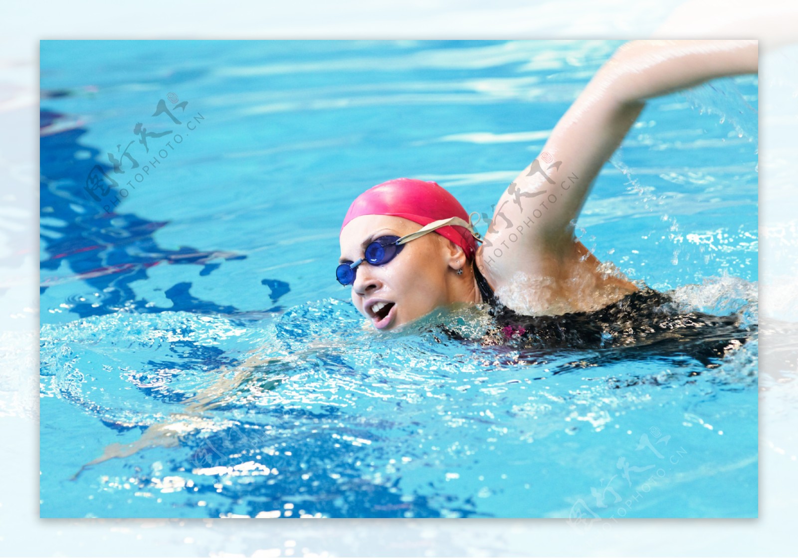 女子游泳运动员图片