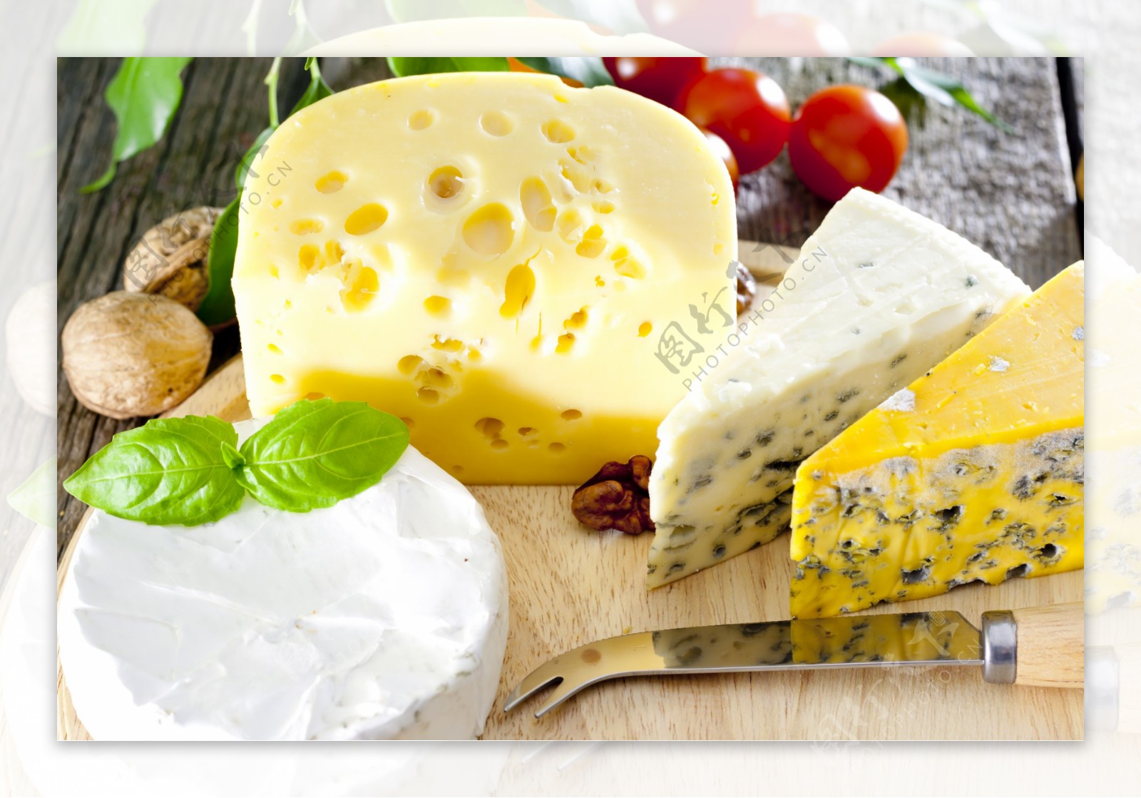 乳酪奶制品与核桃蔬菜图片
