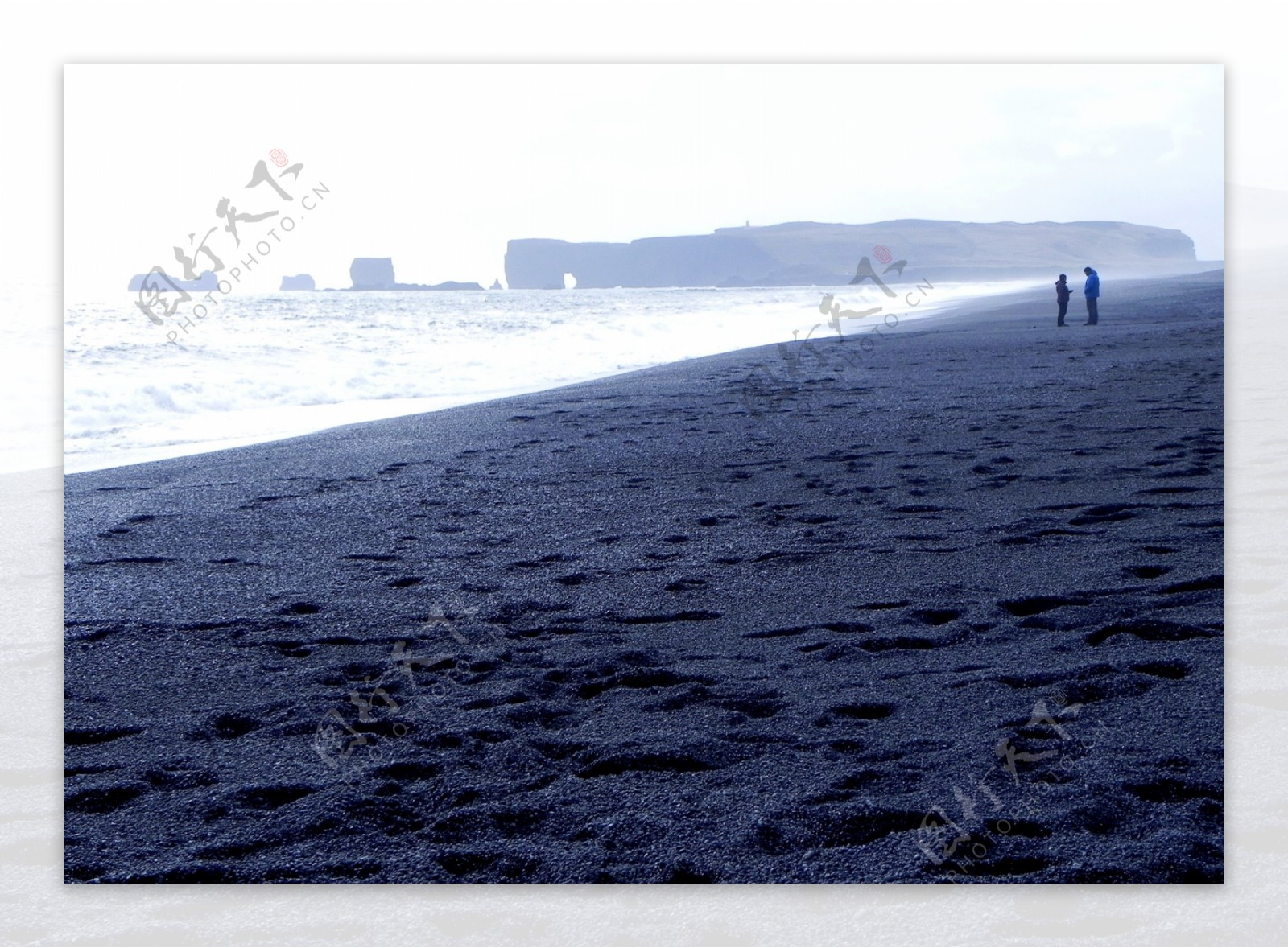 黑色沙滩风景图片