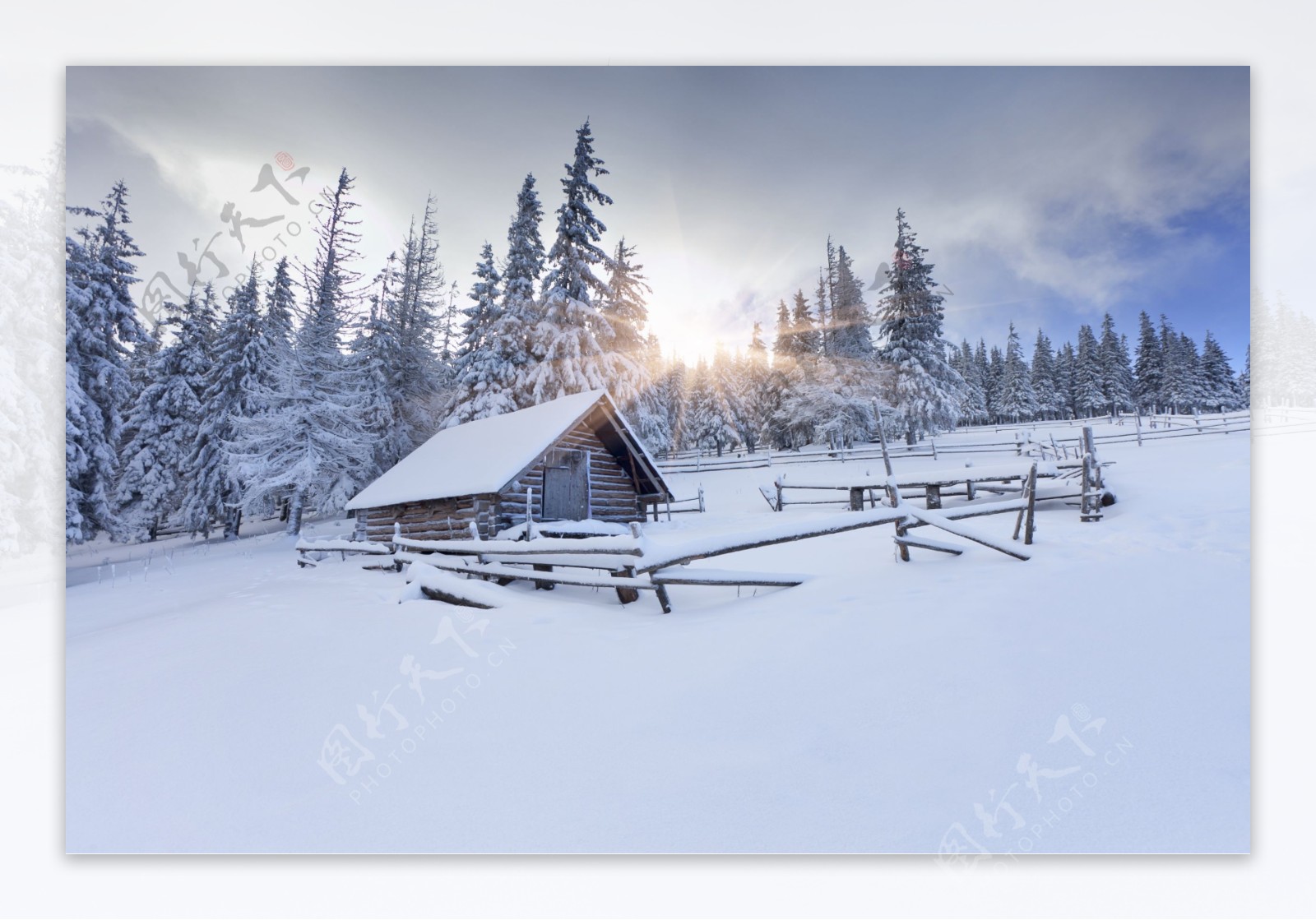 雪地上的小木屋