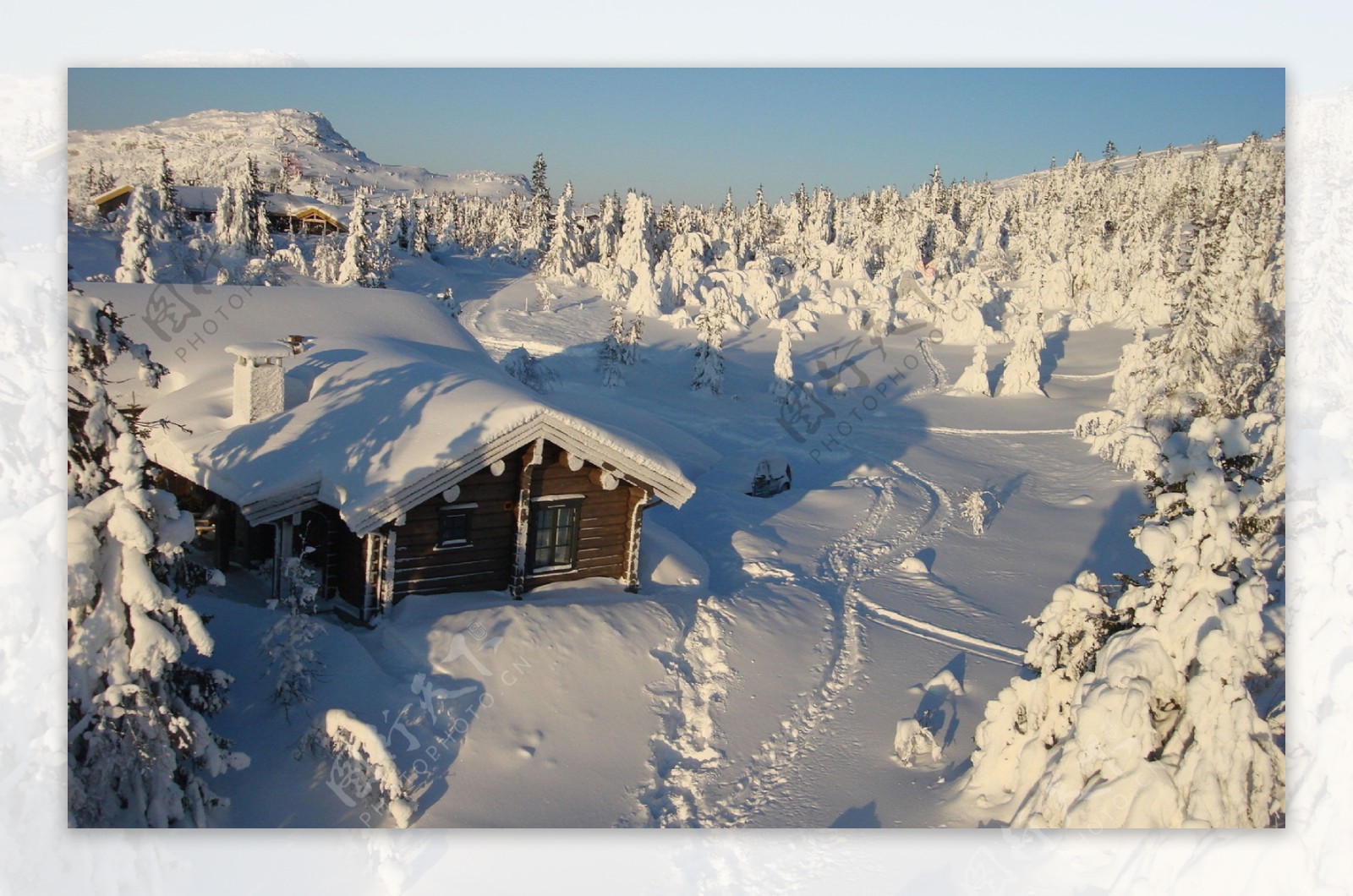 冰雪世界温馨小屋图片