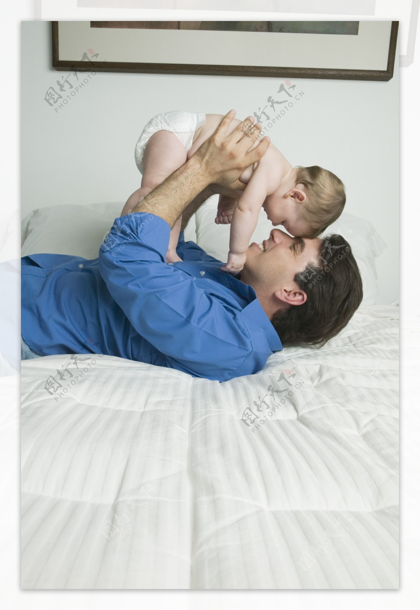 可爱的宝宝与爸爸图片