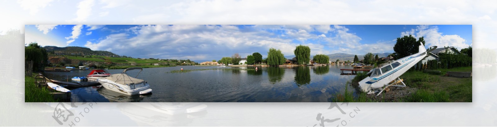 湖边小镇全景图图片