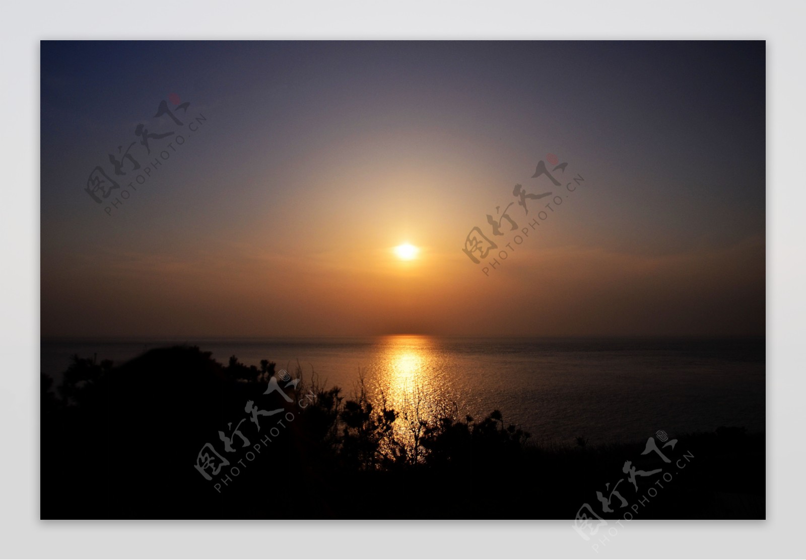 唯美湖边夕阳风景图片