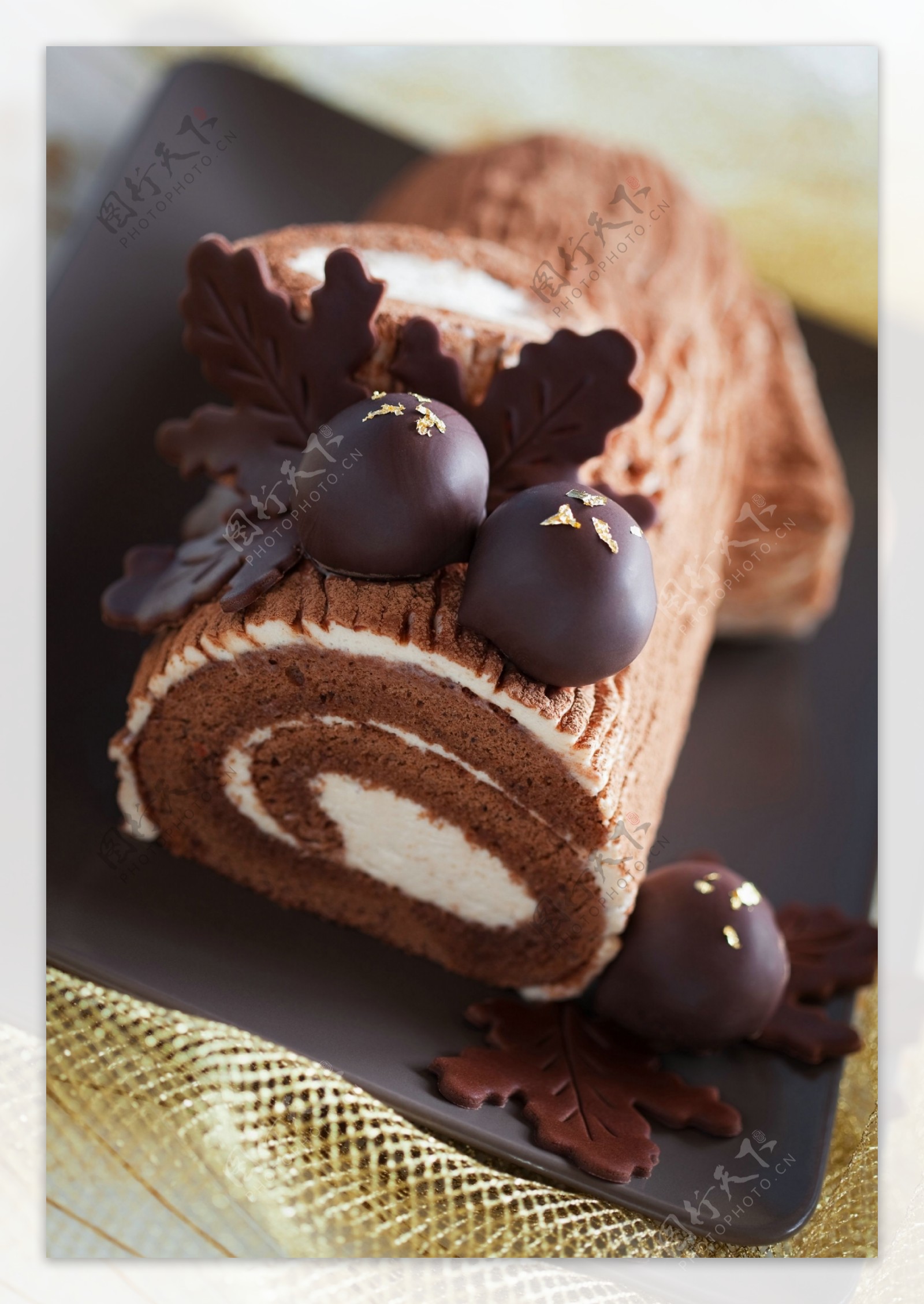 巧克力树皮蛋糕卷