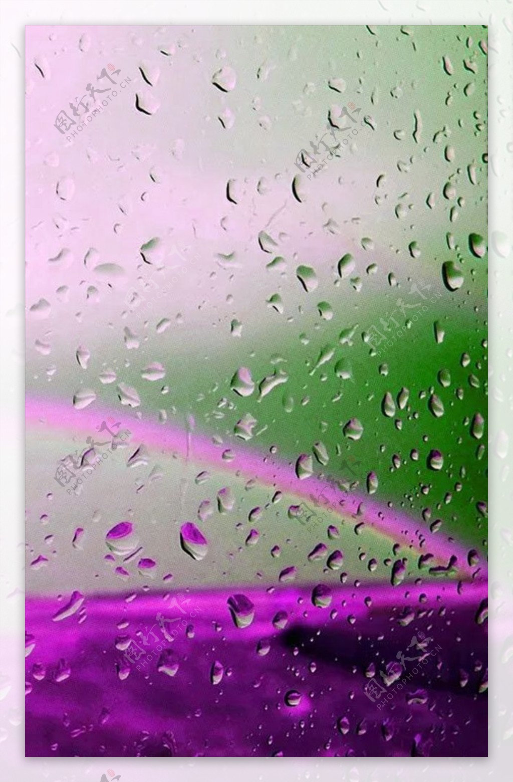雨中玻璃背景