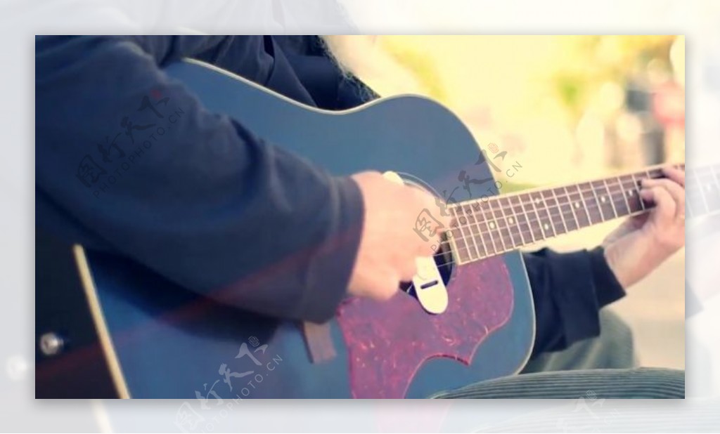 人物吉他弹奏演示视频素材设计