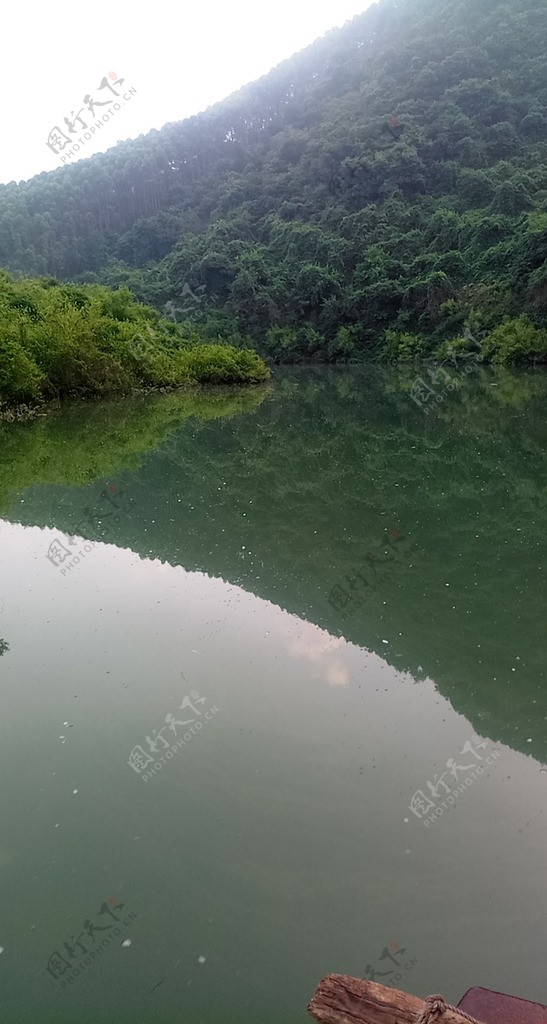 广西武宣县三里镇勒马村晨景