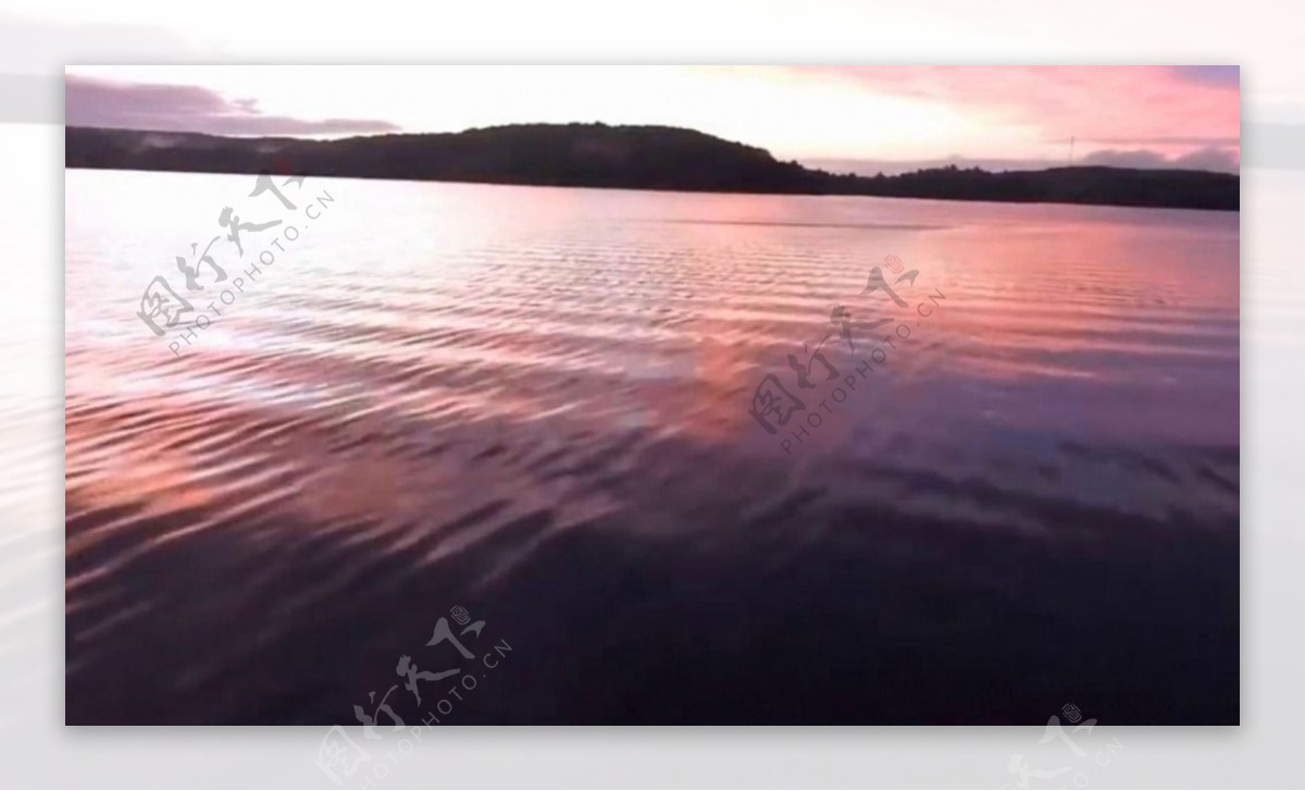 荡漾的湖水风光视频