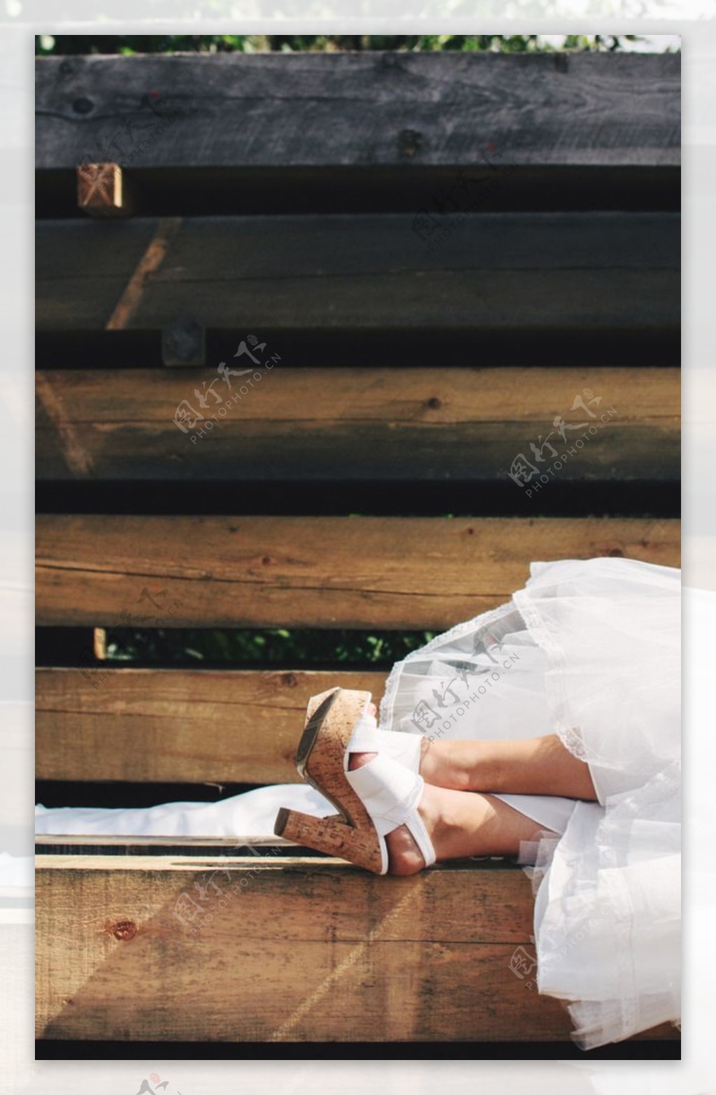 新娘的双脚