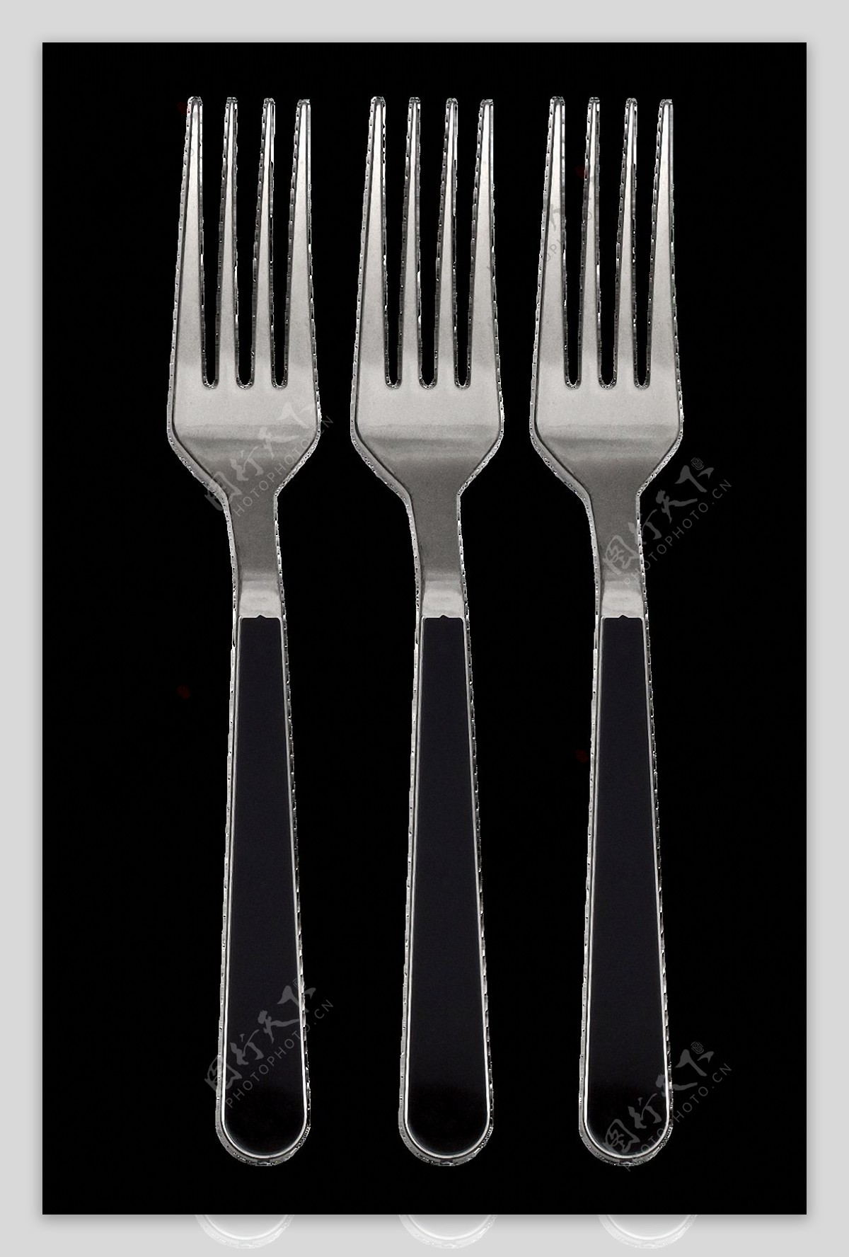 三支不锈钢刀叉餐具免抠png透明图层素材