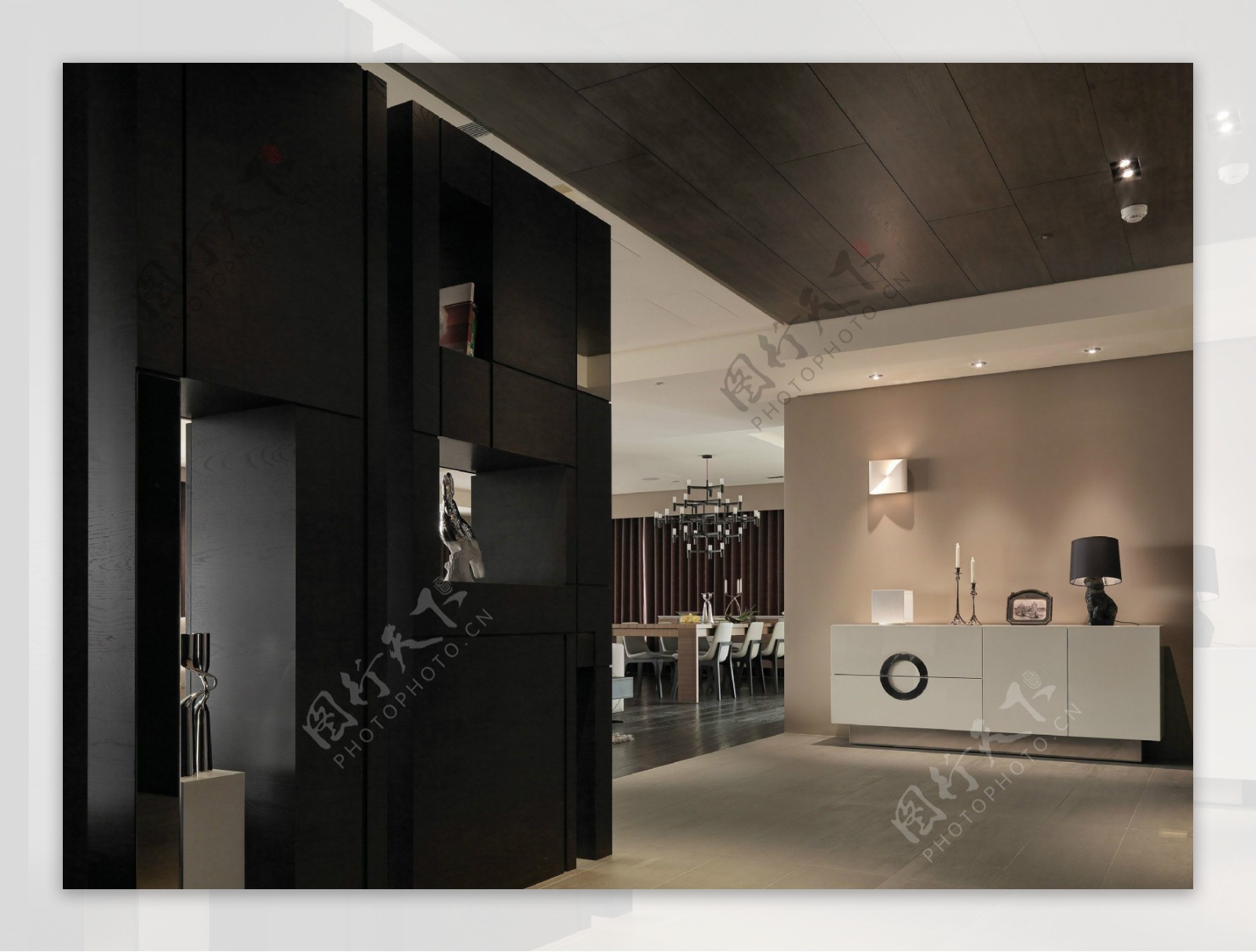 现代时尚客厅黑色背景墙室内装修效果图