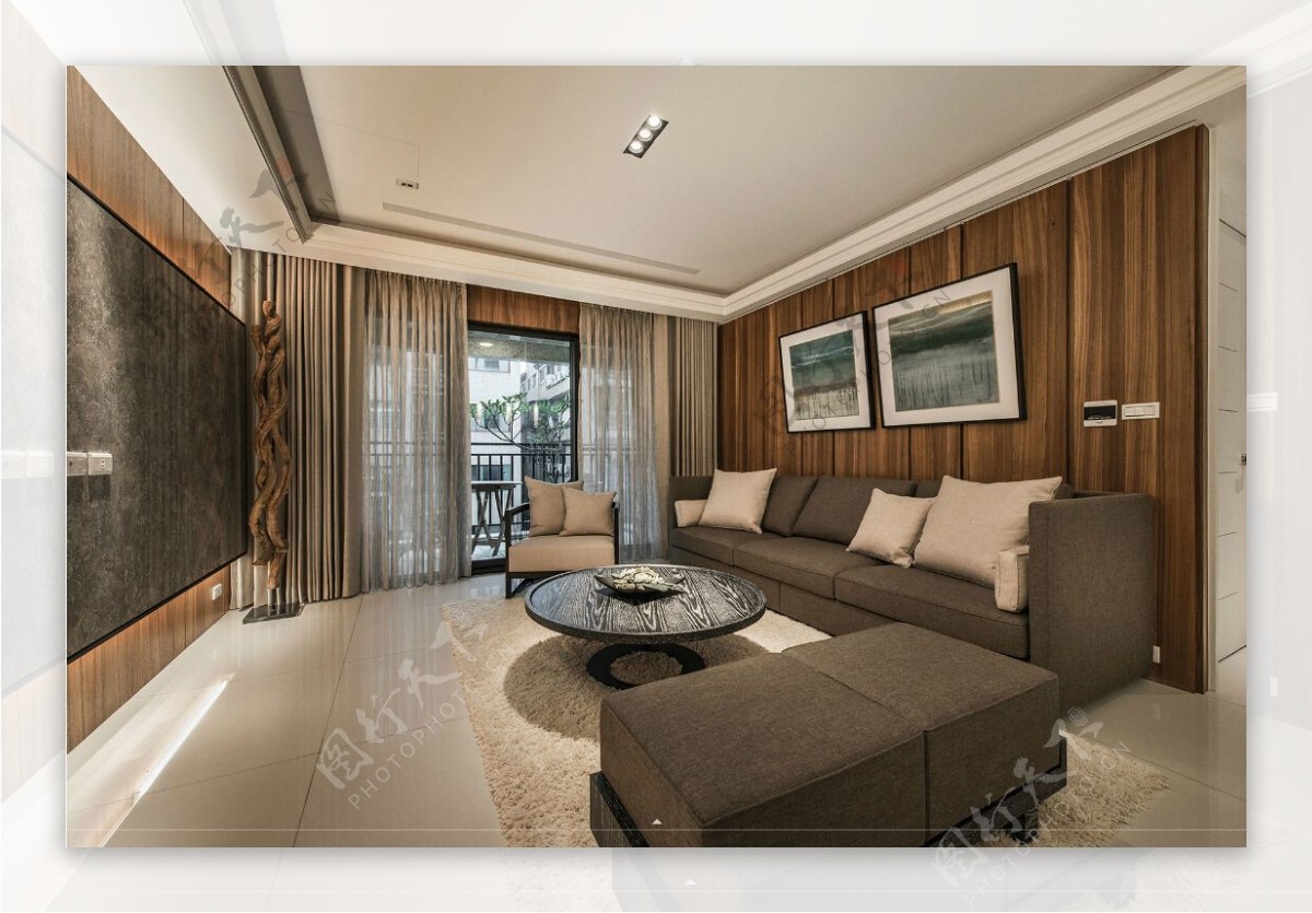 中式雅致客厅深褐色沙发室内装修效果图