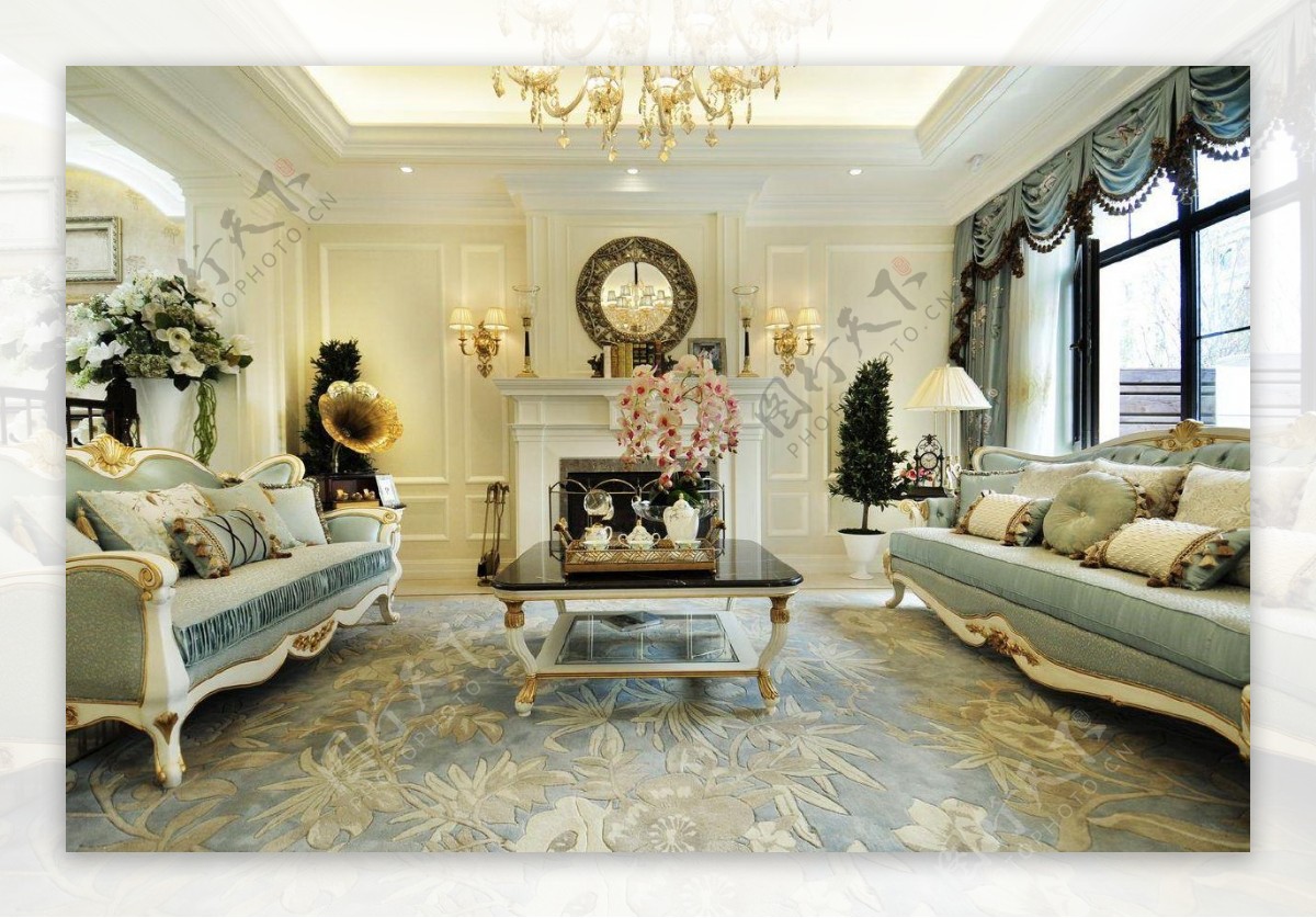 欧式客厅蓝色花纹窗帘装修效果图