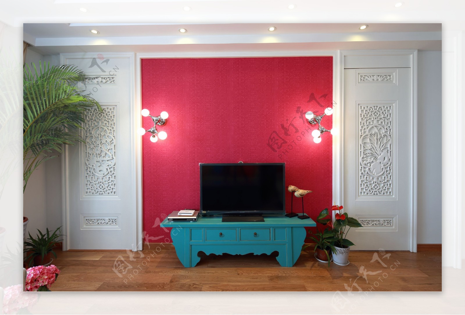 欧式客厅红色电视背景墙装修效果图