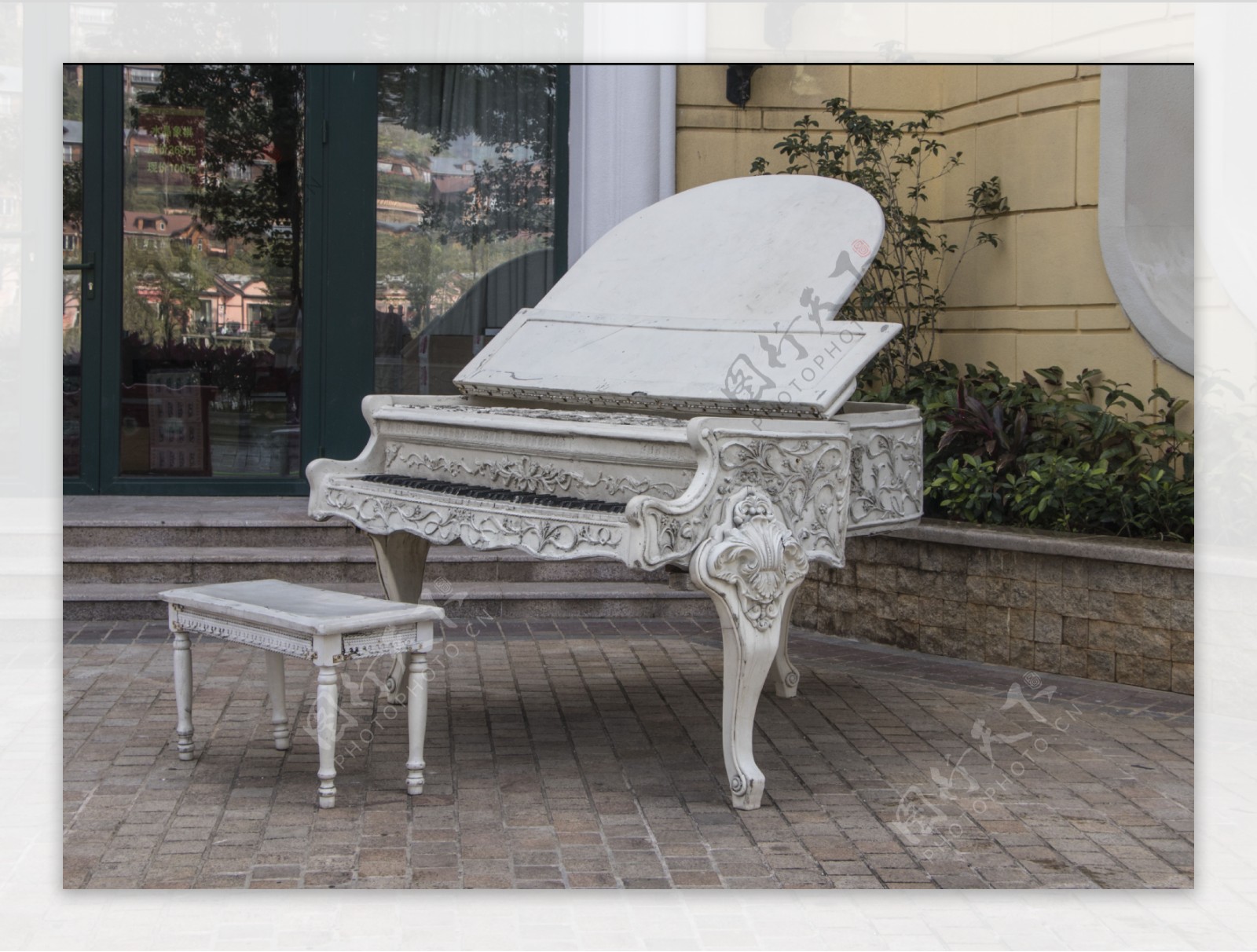 钢琴雕塑摄影